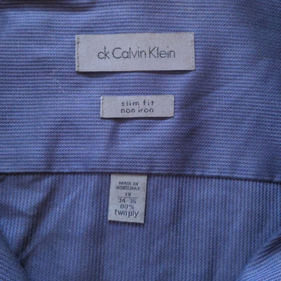 Calvin Klein Slim Fit Non Iron Shirt - Picture 2 of 4